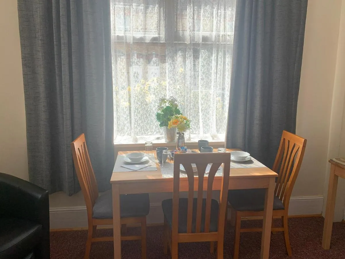 St Anne'S Road Guest House Exeter