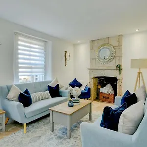 https://severn-acres-cottage-batheaston.tophotelsbath.com